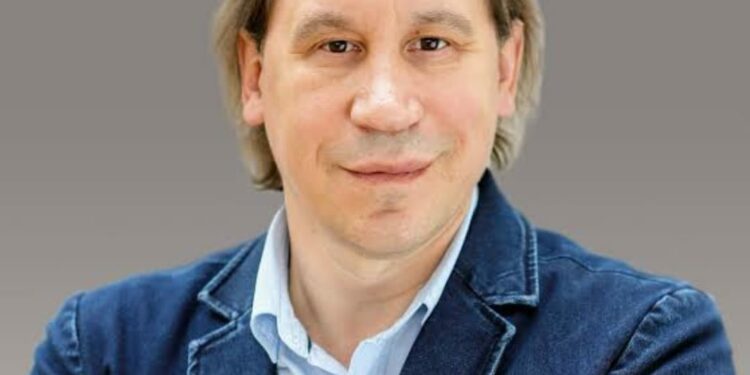  الفعل كجوهر للمسرح على ضوء قنوات الحركة الثلاث: الجسدية والنفسية واللفظية